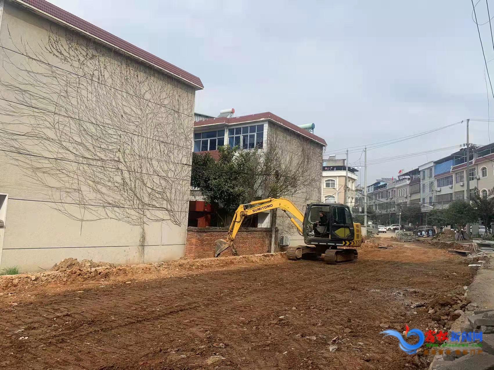 明珠南路建設(shè)工程實(shí)施路基填方工程.jpg