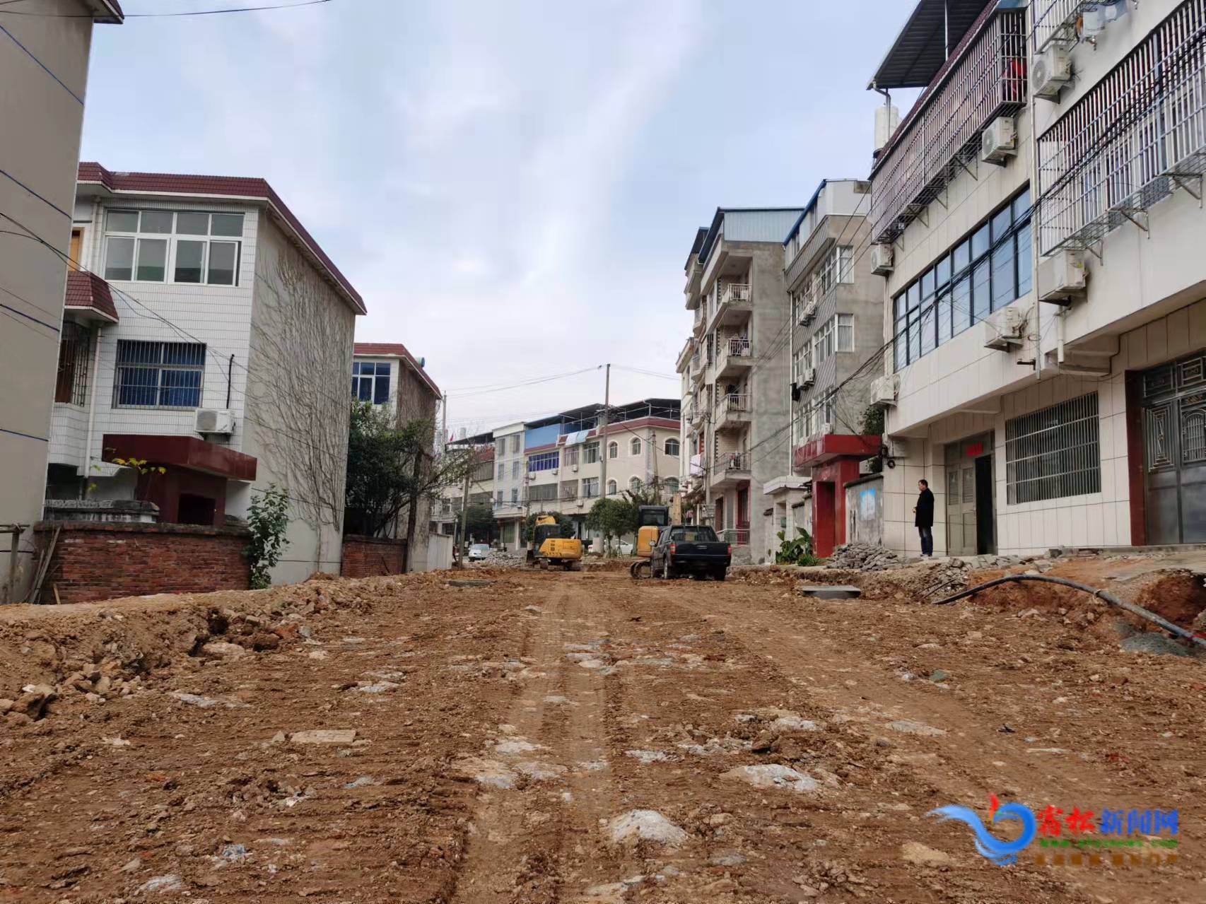 明珠南路建設(shè)工程實(shí)施路基填方工程 (2).jpg