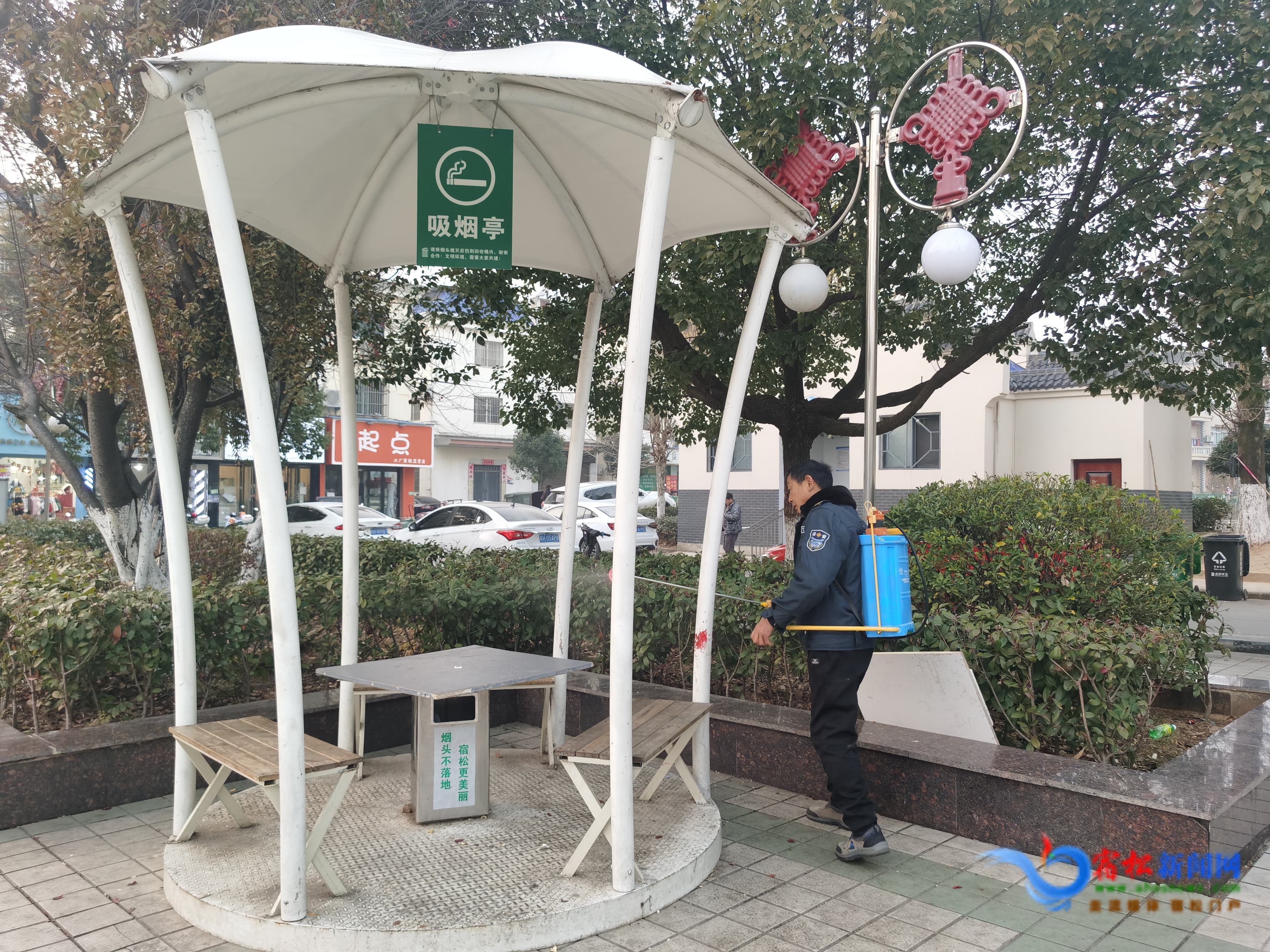 城區公園廣場多措并舉做好春節期間疫情防控 (1).jpg