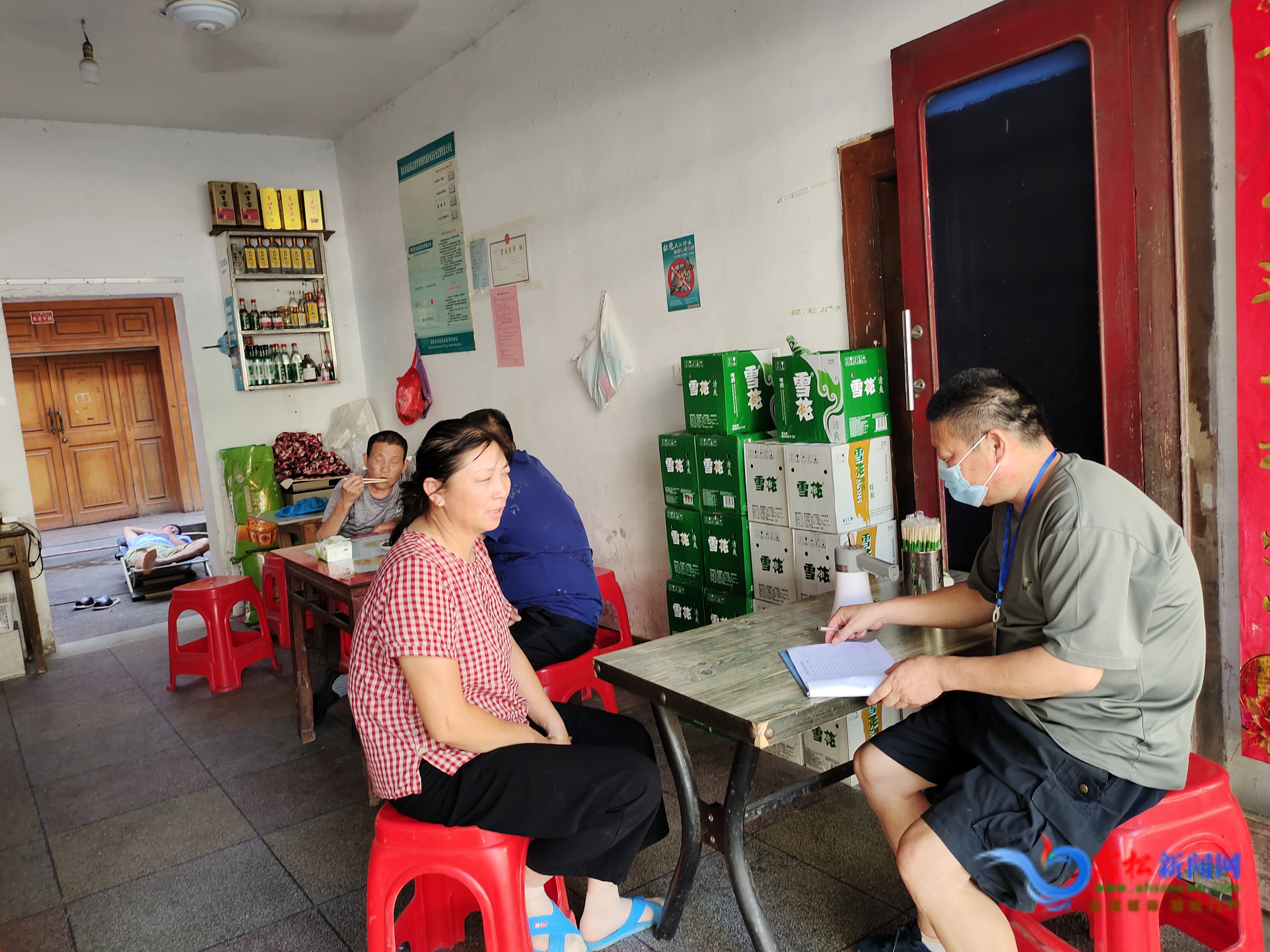 工農(nóng)社區(qū)：中秋團圓節(jié)  疫情防控不打烊.jpg