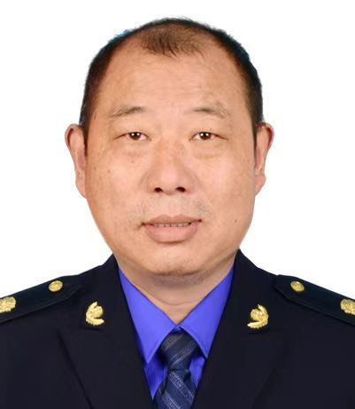 尹立新.png